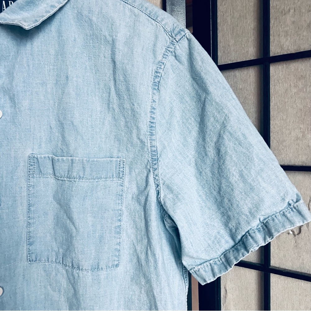 Gap Light Blue Chambray Vaca Button Down Shirt M - image 3